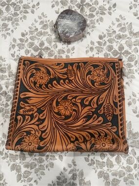 NWT - American Darling Tote Leather with leather strap
